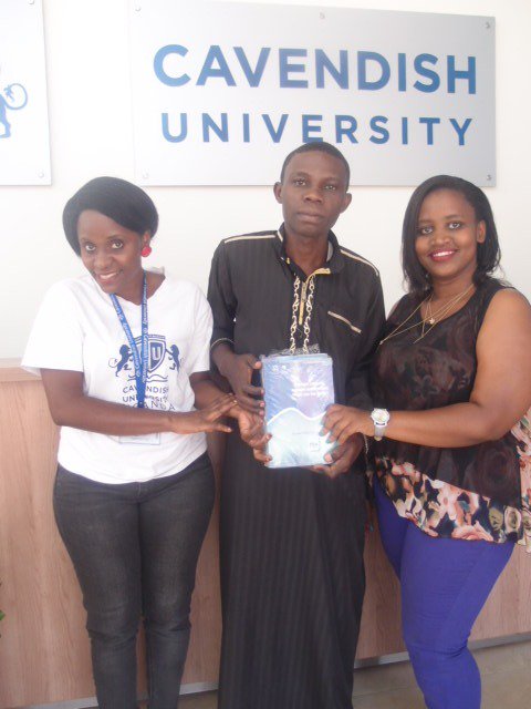 KiapiKFreddie76's tweet photo. @UNESCO @JanetMuseveni @ngoforum @CSBAGUGANDA @josephajabo #CommonwealthDay2017 30-03-17 @UGCommonwealth donated books @CavendishUniver UG https://t.co/M0BeNNIbAR