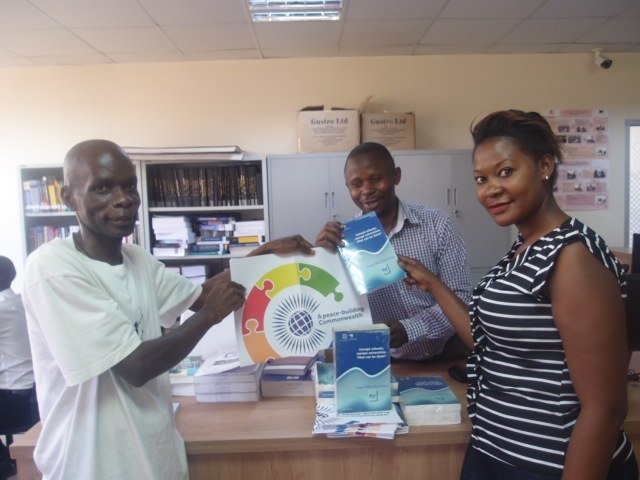 KiapiKFreddie76's tweet photo. @UNESCO @JanetMuseveni @ngoforum @CSBAGUGANDA @josephajabo #CommonwealthDay2017 30-03-17 @UGCommonwealth donated books @CavendishUniver UG https://t.co/M0BeNNIbAR