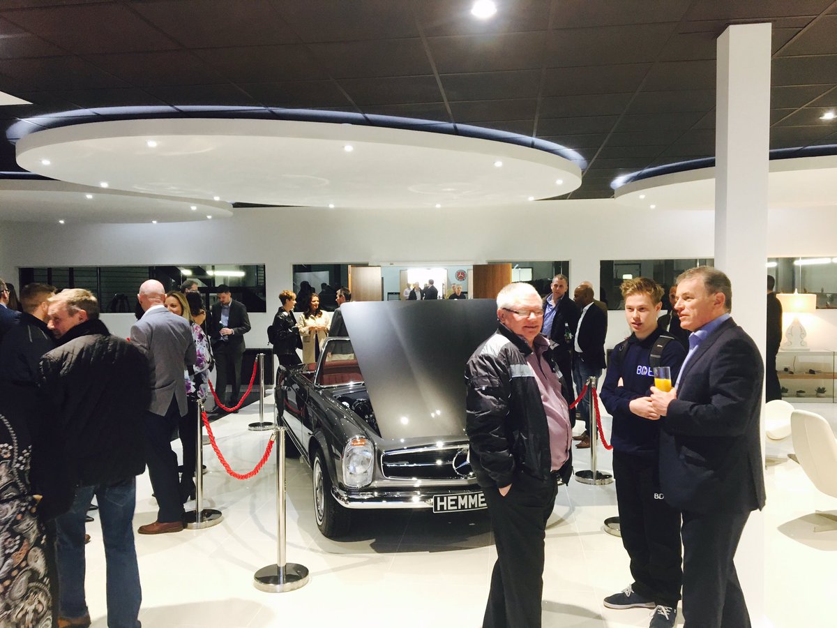 IntrobizExpo's tweet image. Iam sure the #Welsh #Business Community would love to see #Cardiffs newest Classic #MercedesBenz Car @HemmelsClassics @CardiffBizShow in Nov