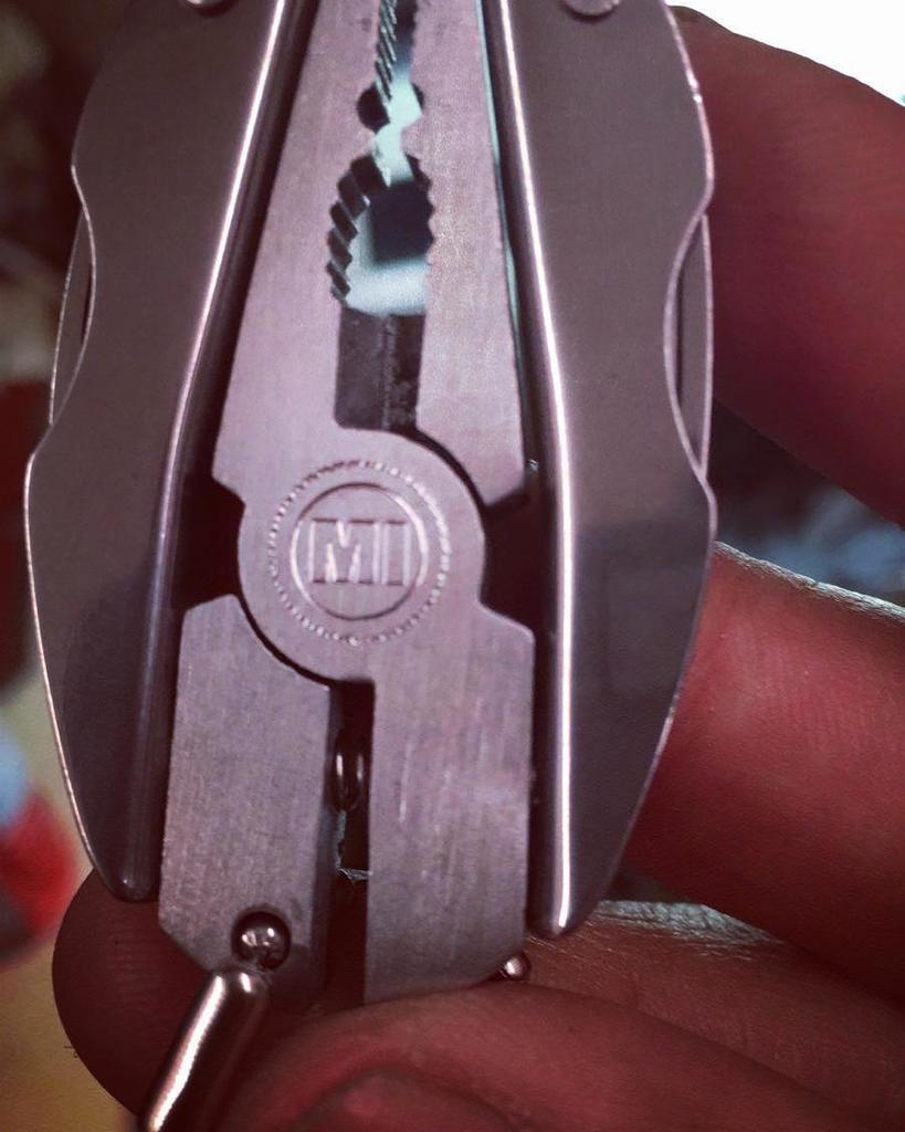 MiBandit's tweet photo. Pocket key tools by #MiBandit #special #community #giveaway #bikespotting #multitool #pliers #custom #engraved https://t.co/k6ZmeSNJv6