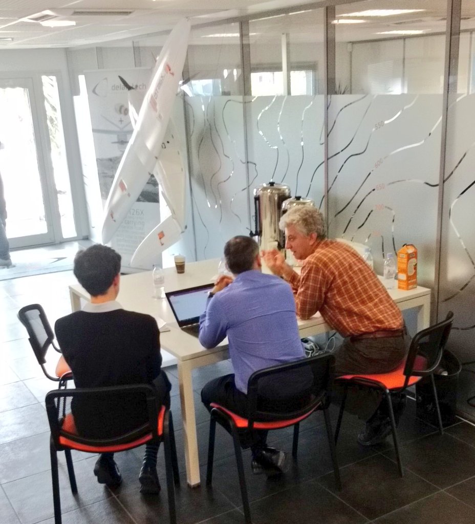 DelairTech's tweet photo. #DTFORUM Estimating ROI: brainstorming sessions about Vegetation monitoring, Powergrid digitization, Visual inspection of OHL components. https://t.co/3PVgu39Zg5