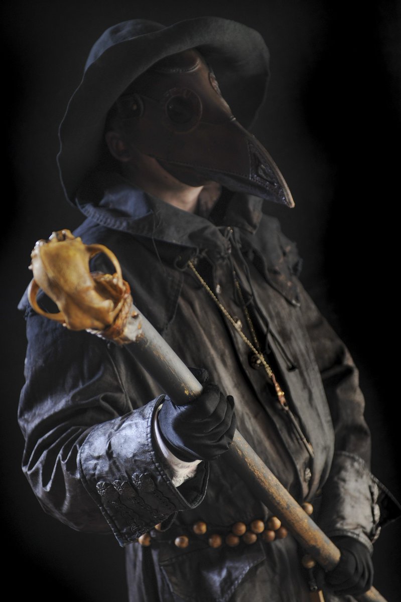 BTNMedieval's tweet photo. Did you see this guy walking around the #Brighton #Medieval Banquet?
Doesn't he look awesome?! https://t.co/vrnn07REn4