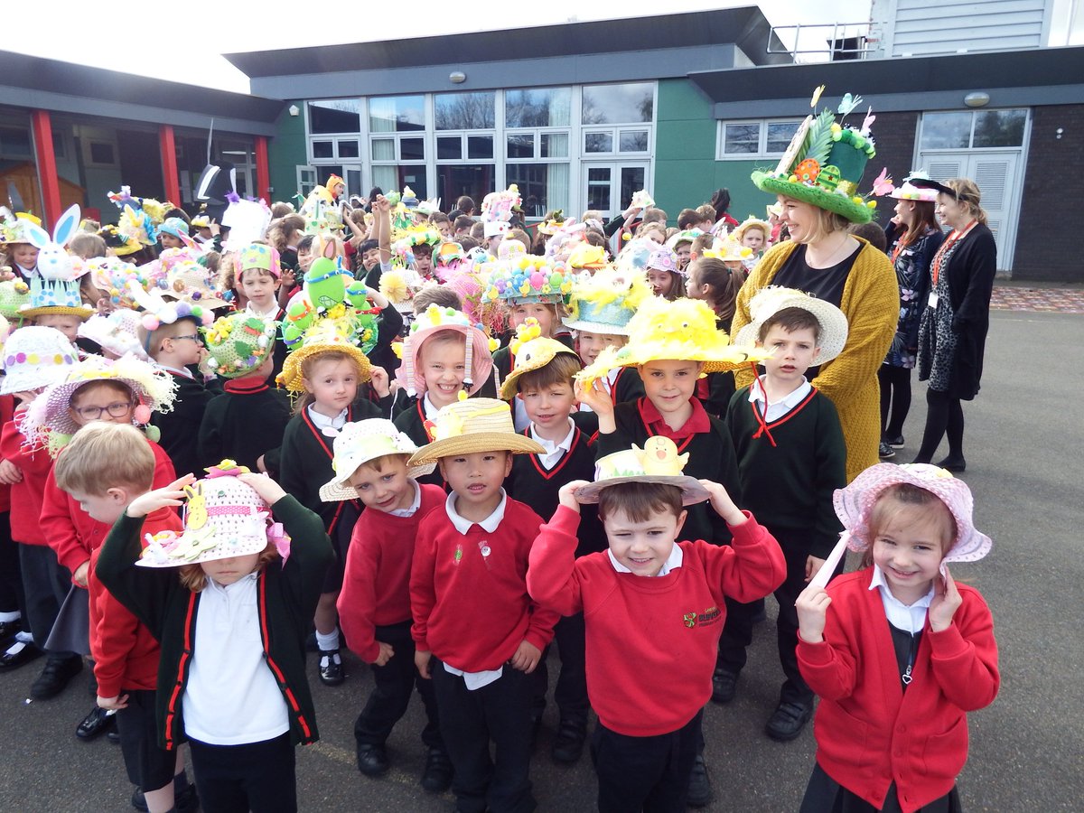 cloverleaschool's tweet photo. Fantastic Easter Bonnet Parade at Cloverlea Primary this morning. What a great way to end the term. Happy Easter break everyone. https://t.co/wXOq0V8TTQ