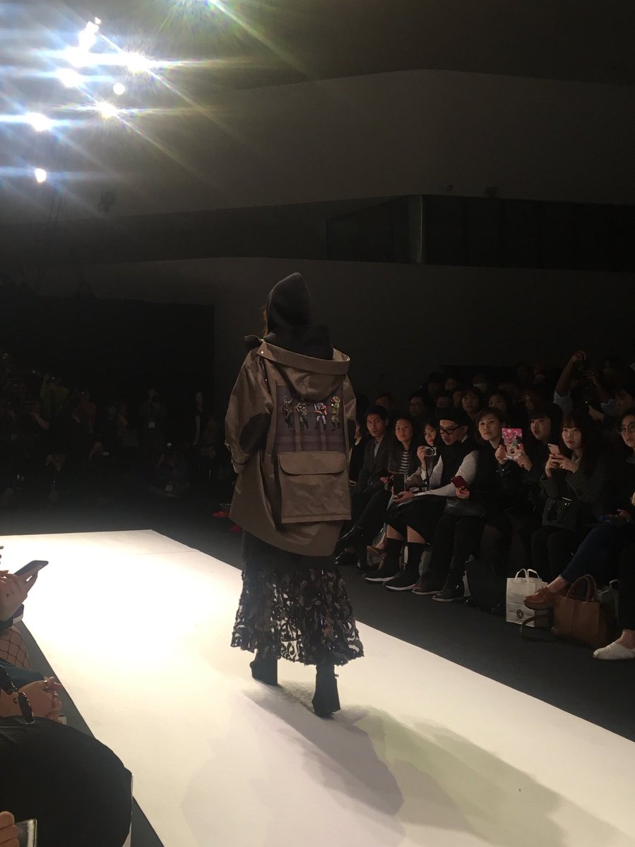 MIRYOakaJOHONEY's tweet photo. #요하닉스 #yohanix #seoulfashionweek https://t.co/UQwPL6n5R5