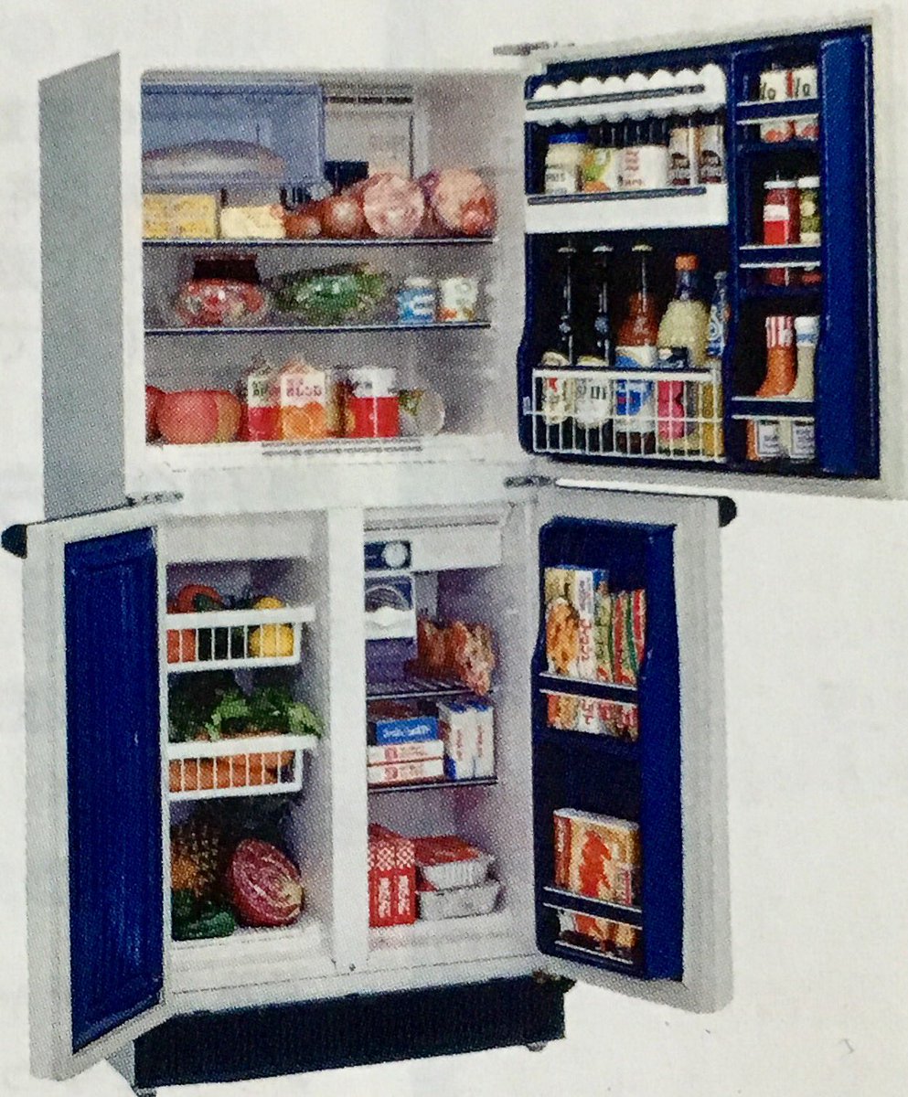 オダブツのジョー En Twitter 昭和51年発売のシャープの3ドア冷蔵庫 アラスカ Sj 6400x いわゆる 野菜専用室を設けた冷蔵庫 の先駆けとなった 当時の価格は175 000円 発売時のキャッチコピーは 大きいだけではありません だが 家庭の冷蔵庫はこのあと 大型が