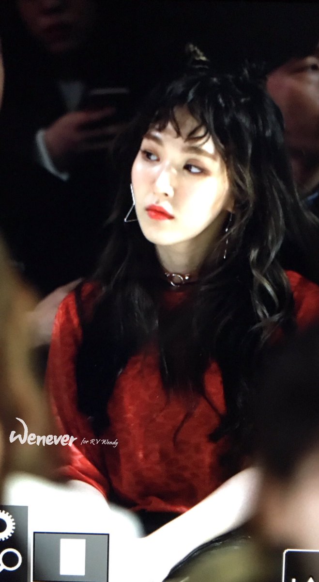 170331 서울패션위크 카이 #웬디 #wendy #레드벨벳

홀연히 나타난...😢