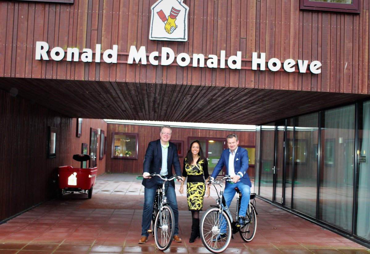 Dankzij @Bovagleasefiets | <a href="/frieslandlease/">Friesland Lease</a> kunnen wij onze gasten sinds deze week twee prachtige elektrische #fietsen aanbieden. Veel dank!