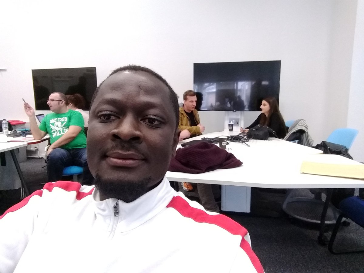 AloyceGtv's tweet photo. #CreativeResearch @uwsdigmarketing last lecture / seminar. https://t.co/DZSYvO4HQH