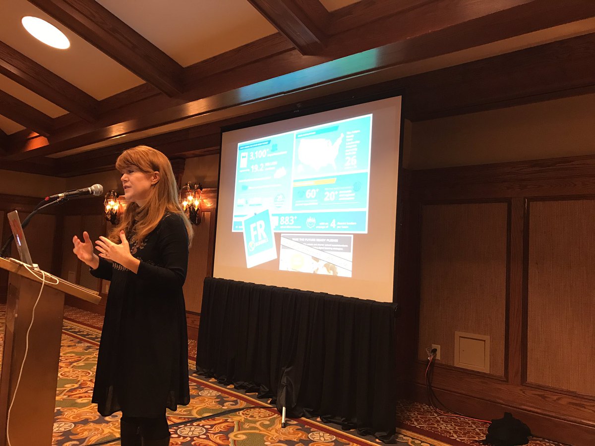 DiIanniPam's tweet image. Lets move forward #psla2017 #futurereadylibrary from the experts @joycevalenza @shannonmmiller