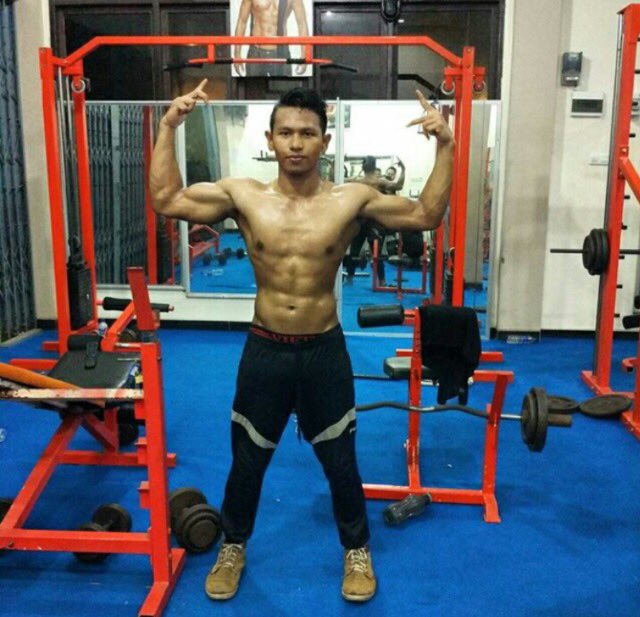 DickpicPinoy's tweet photo. 👅👅👅👅 https://t.co/ODu8cS3f6O