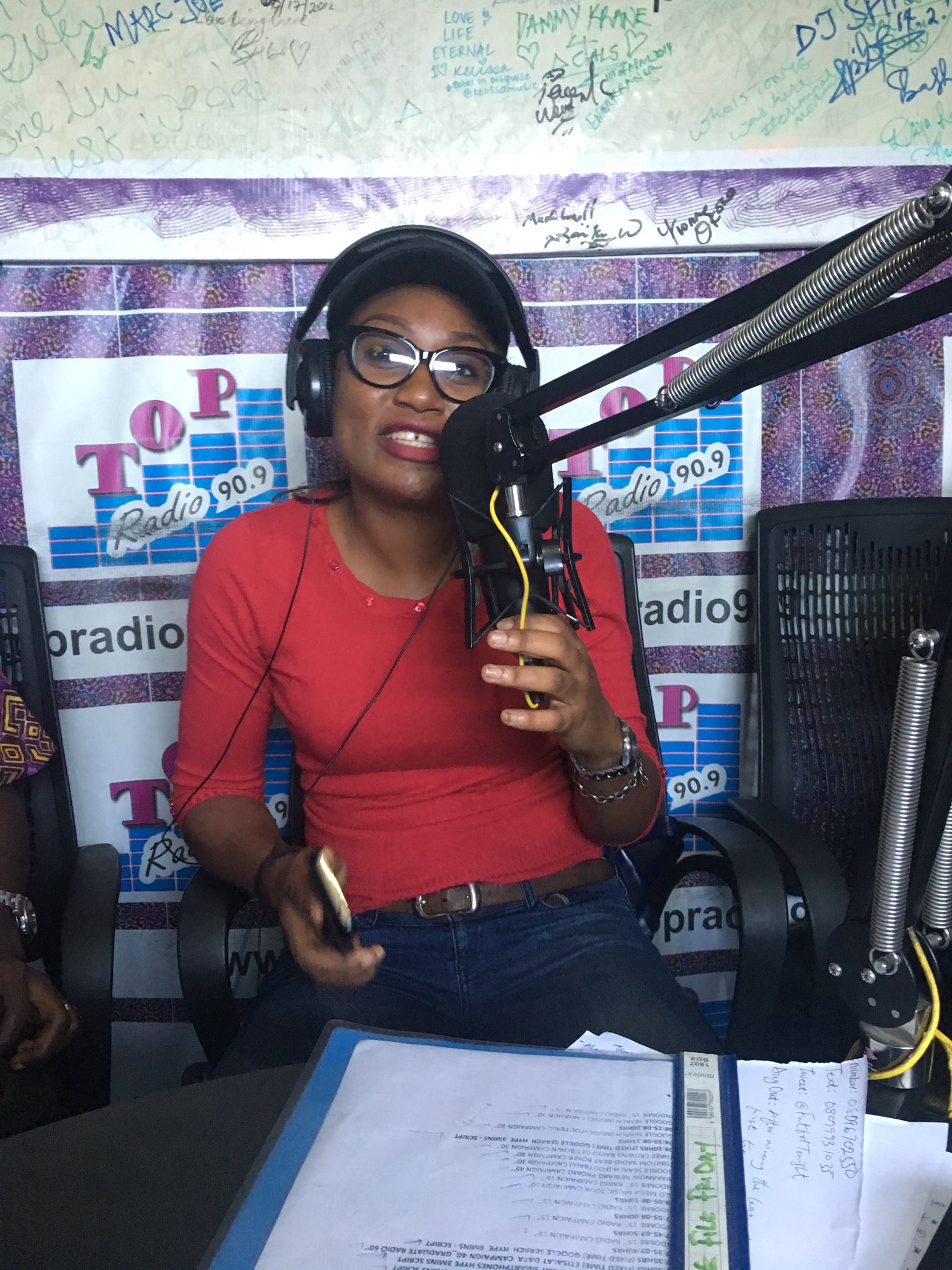 Centrum skud Undertrykke Godwin Enakhena on Twitter: "This is Sylvia on Top Radio https://t.co/Rzrg2m4981" / Twitter Centrum skud Undertrykke Godwin Enakhena on Twitter: "This is Sylvia on Top Radio https://t.co/Rzrg2m4981" / Twitter