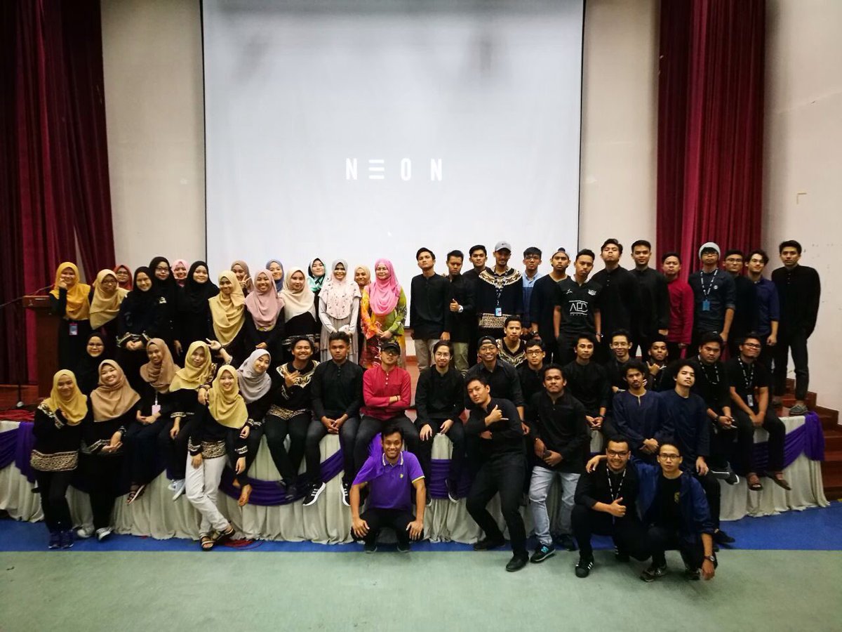 sufianruslan's tweet photo. Old + new #kerabatUIYA https://t.co/L905ugOe8a