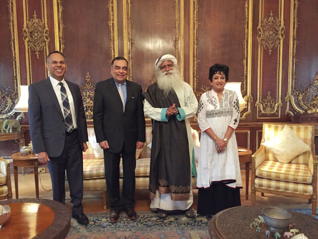 Strengthening UK-India relations - a shared history & vision for future that is beyond cricket & education @HCI_London -Sg #SadhguruInLondon