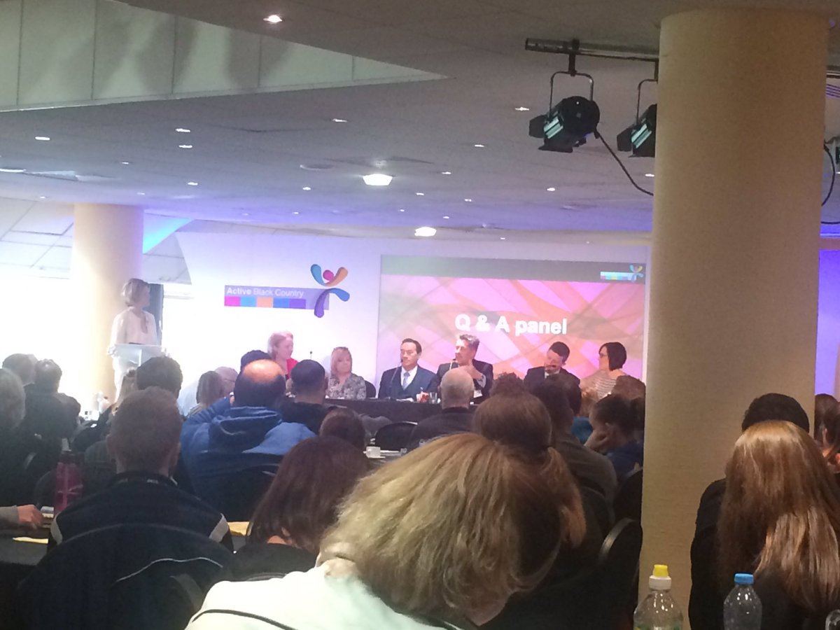 mikecn055's tweet photo. Taking my place & answering questions in the Q&A Session @BCbeactive PE Conference #BCPPSPConference17 yesterday @afPE_PE with @JacquiOatley https://t.co/3Ye1CC4jz9