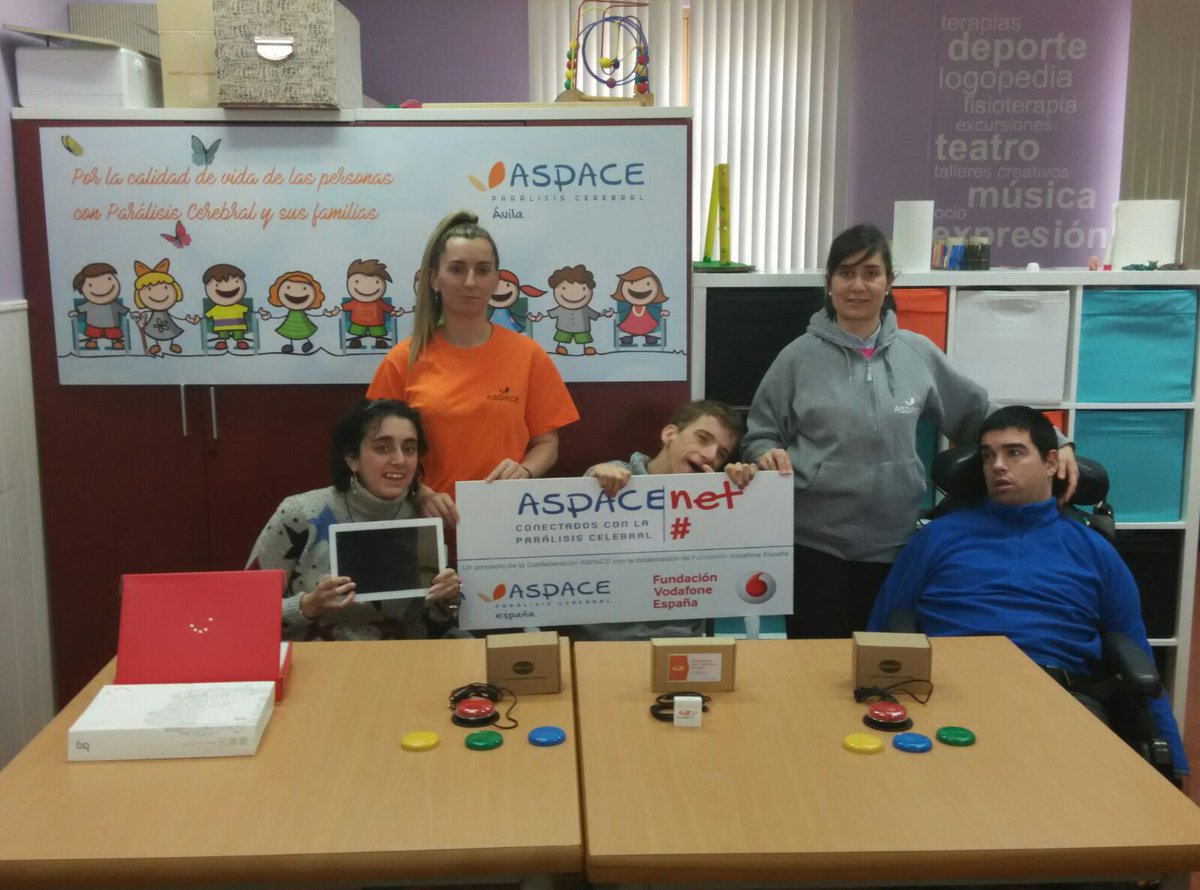 Aspace_Avila's tweet photo. Tecnologia de apoyo para la comunición #conecta2xaccesibilidad @FVESP @vodafone_es 

https://t.co/fsVBgoXaQl https://t.co/iwjgMmZFnB