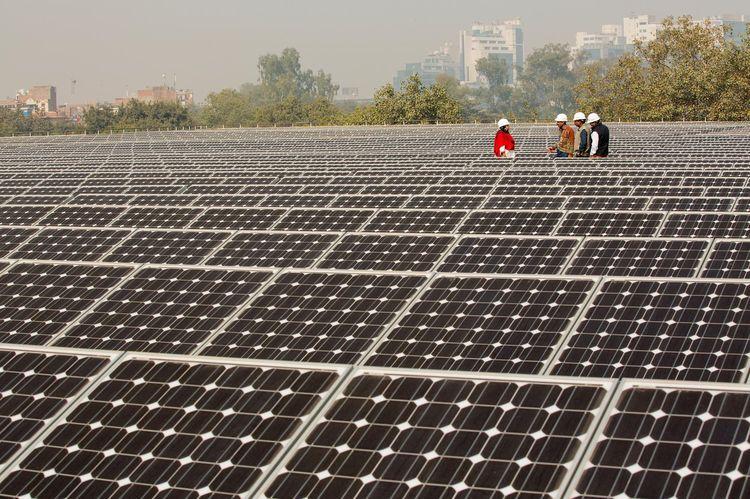Energie solaire : l’Inde, un pays COP-modèle. De notre correspondant bit.ly/2ogw4DR