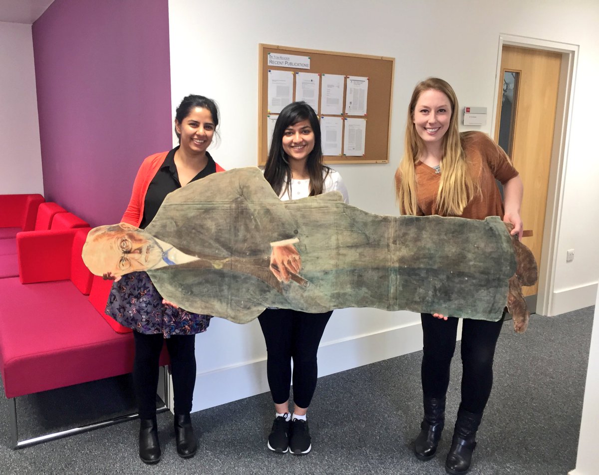 LSE_PBS's tweet photo. It's #FreudFriday! We're intro'ing 3 of our MSc students, Samantha Dittman, Sai Kalvapalle &amp; Narisa Bhanji, who have a great handle on Freud https://t.co/nsGRWnaljC