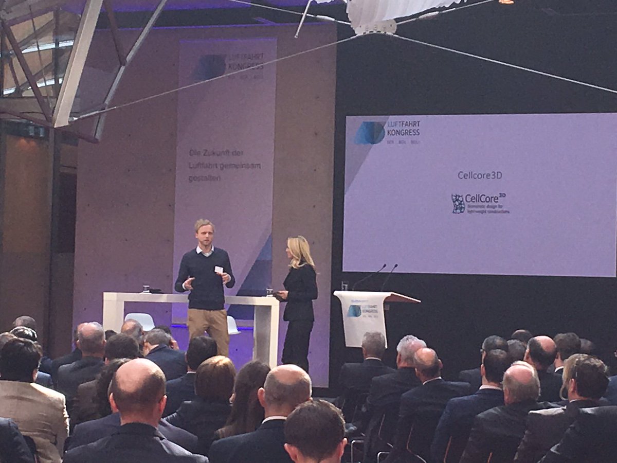 Der_BDI's tweet photo. #startups meet #Luftfahrt2017- neue Impulse von @jetlite_de #Cellcore3D #Infactorysolutions @InflightVR https://t.co/esW79uNzlW