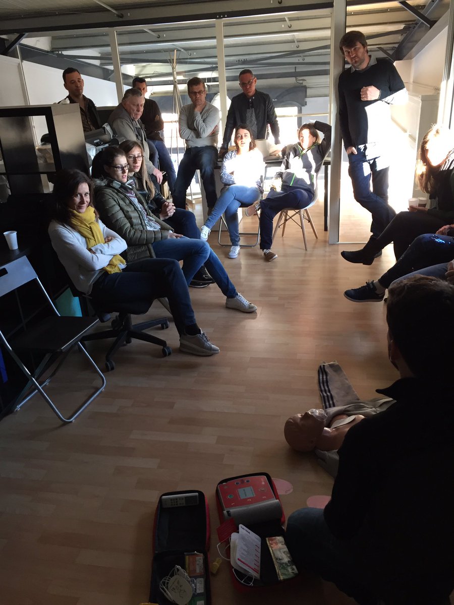 SelarlAgex2A's tweet photo. #formation #défibrillateur pour l'#entreprise #agex #secourisme https://t.co/3e4swracdt