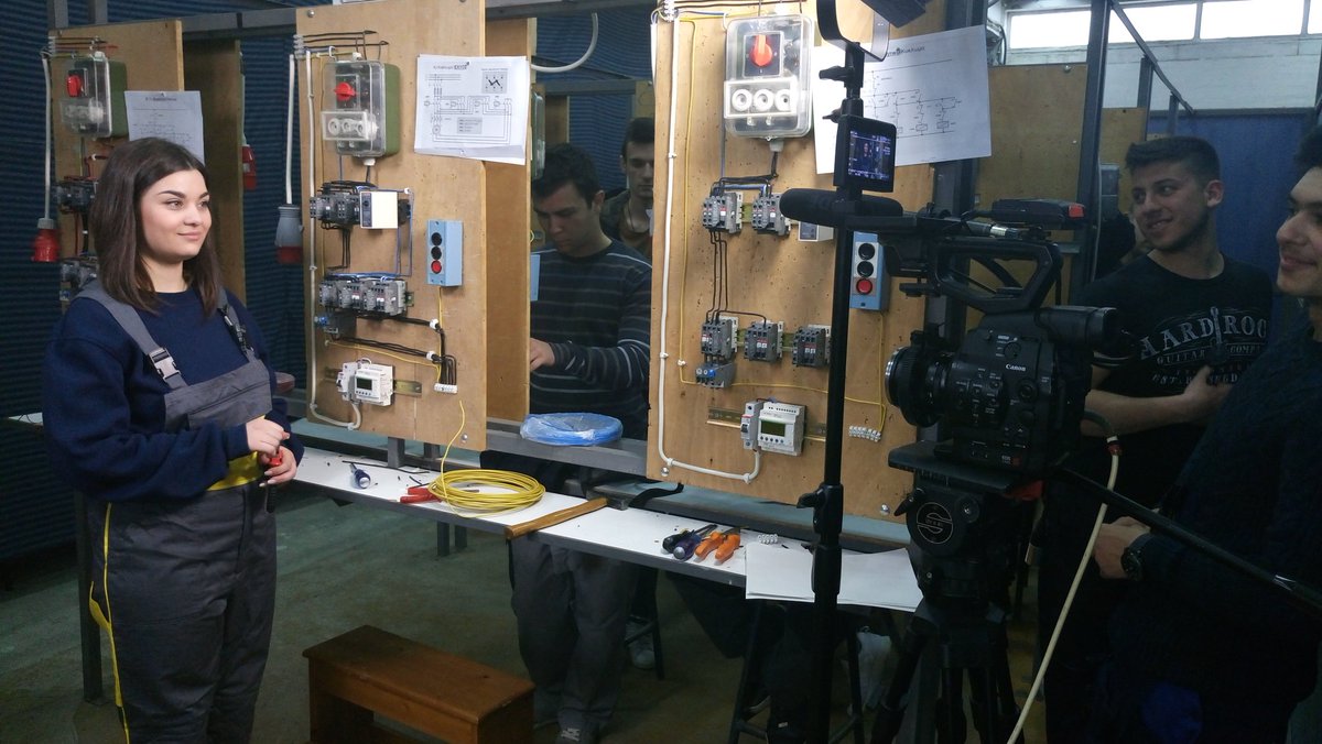 Cedefop's tweet photo. Filming #CedefopPhotoAward 2017 promotional video at the Oraiokastro vocational school, Greece #EUVocationalskills #electrology https://t.co/4j2ZKOra2O