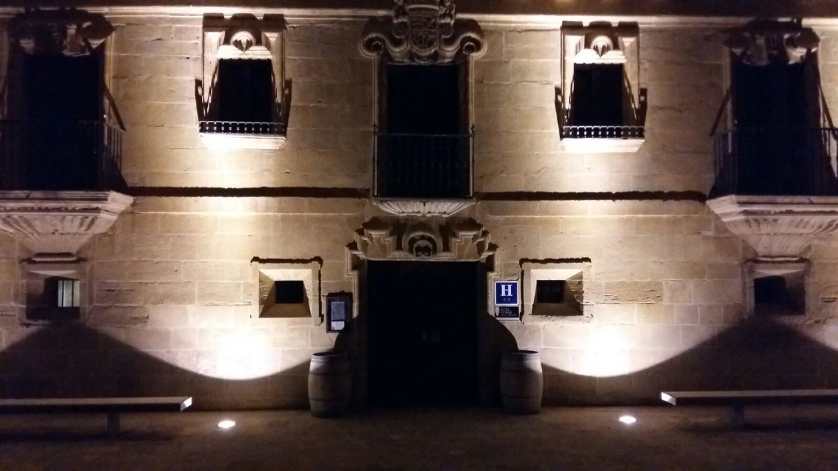 PalacioSamanieg's tweet photo. La nueva iluminación, para estrenar Semana Sta, https://t.co/d5Vx8Bi2dO