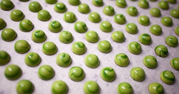 🍰 Bombones tropicales de piel de lima por <a href="/ChefNadege/">Nadege Nourian</a> 
No te pierdas sus recetas publicadas en #PR16 y #PR19
<a href="/nadegetoronto/">Nadège Patisserie</a>