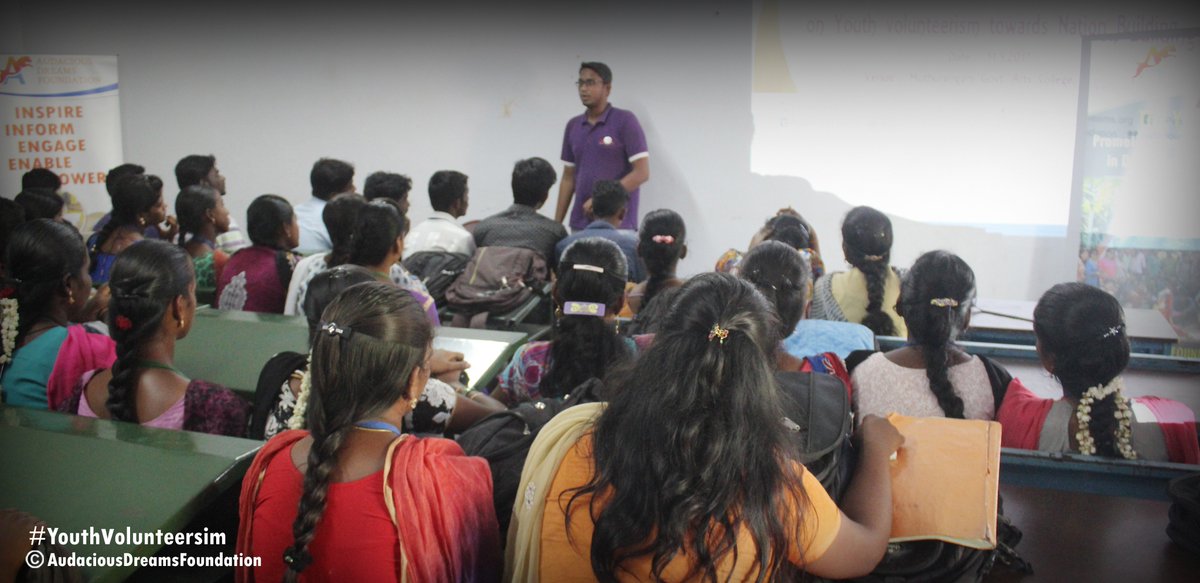 VIPVolunteers's tweet photo. #VIPVolunteers Organize a seminor on #Youth #Volunteerism for #Nation #Building at #Muthurangam Govt Arts College Vellore https://t.co/OncO3OkpUC