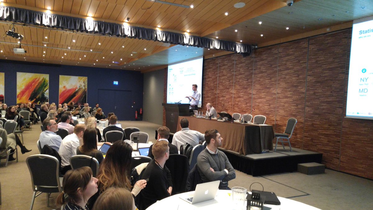 Team @stastista we sell paintings via computers #RIMC17