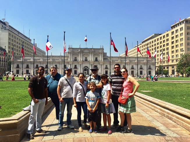 Muy buenos días, recuerden que a las 10 am, los esperamos para iniciar nuestro #TourGratis "Santiago Paso a Paso". santiagocapital.cl/eventos/ver/60…