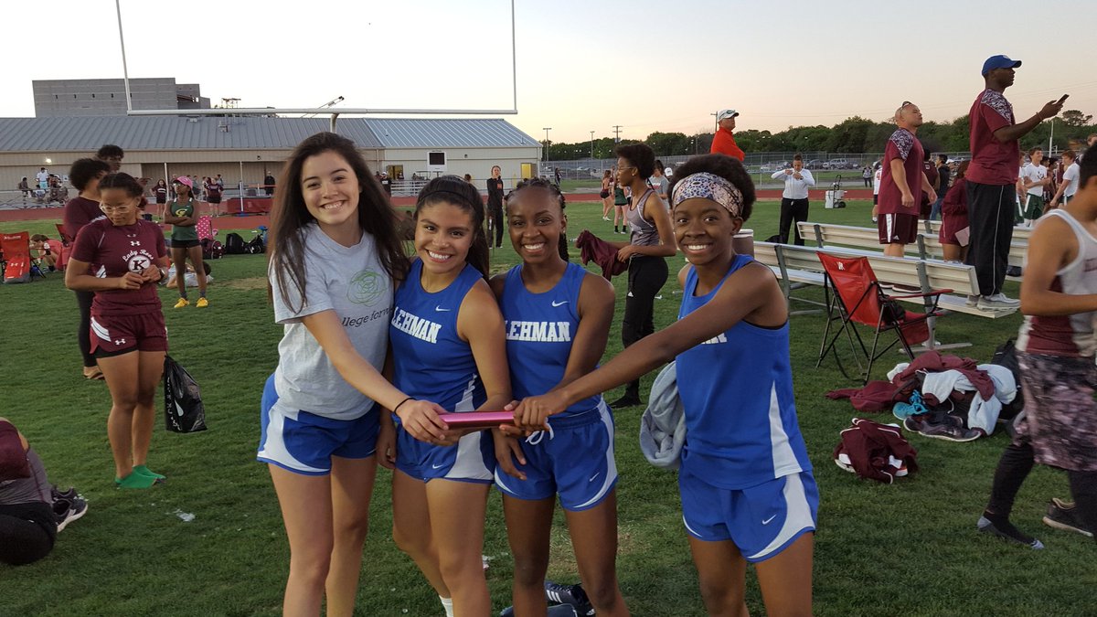 coachcliffhill's tweet photo. Great job last night at lion relays relays!
On to district in two weeks!
#lobotrack #peaking #slowfeetdonteat
#finish https://t.co/jRddtcffSO