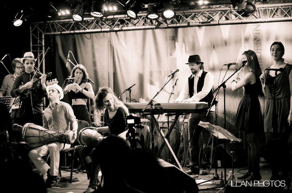 jewpopblog's tweet photo. Le concert à ne pas manquer lundi 3 avril ! @newmorning @jewsalsa #CigarillosEnElShtruddle https://t.co/ThIvrElxZA https://t.co/jeLnzUxDtD