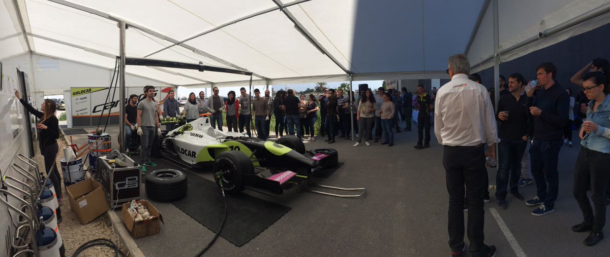 CamposRacing's tweet image. #HappyFunAtWorkDay | Jornada fantástica la que estamos viviendo con nuestros amigos de @goldcarESP 🙌. Ambiente 🔝.