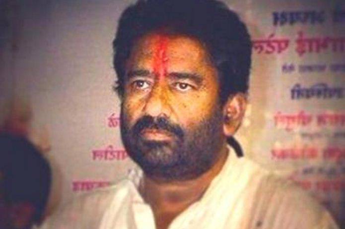 timesofindia's tweet photo. Sena MP Ravindra Gaikwad makes 7 attempts to fly in 7 days, but airlines keep him grounded https://t.co/oYt30Og1VA https://t.co/sSywY1T8k1
