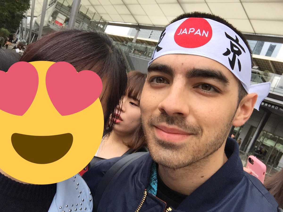 Lucky5_m's tweet photo. jackとは撮れなかったけど本当に最高だった😭会った後にライブってすごう充実してた😫✌🏻また早く日本に来てほしい🙏🏻✨#dnce @dnce @dncejp @jinjoomusic @colewhittle @JackLawless @joejonas 3/27❤️❤️❤️❤️ https://t.co/casL74ZvZN