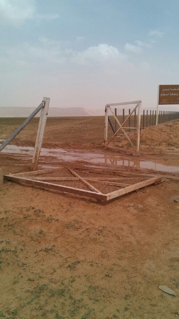 Ruwayghib's tweet photo. العمل التخريبي بروضة الخفس الشمالية لا يستهان به فقد اقتلعت المحمية والمواسير ، نأسف لمثل هذه الأعمال المشينة والغير لائقة لرقيّنا وأخلاقنا. https://t.co/AySOlU7gwM