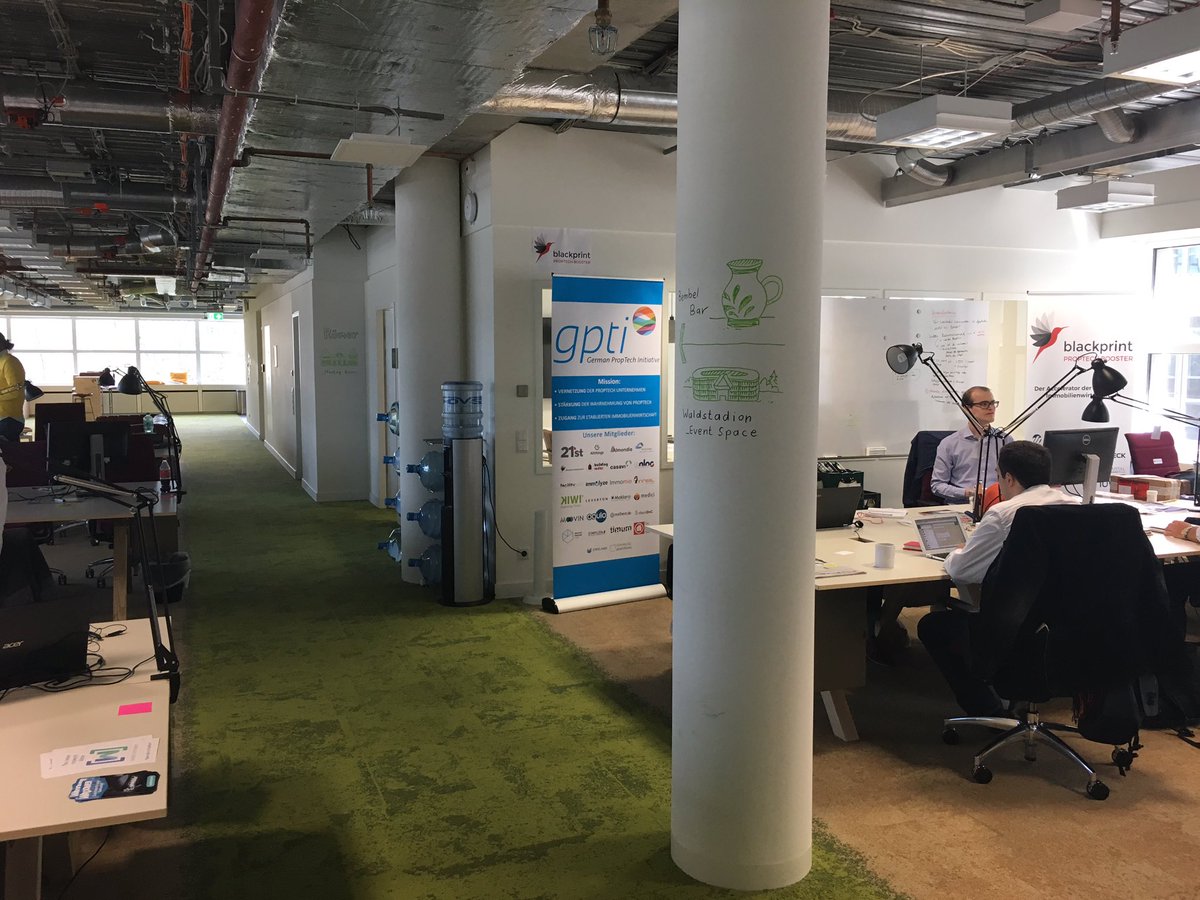 fritze_stechow's tweet image. #techquartier ffm so untypisch für ffm - sehr geil. Besuch bei @TechQuartier @GPTI_de @PropTechBooster