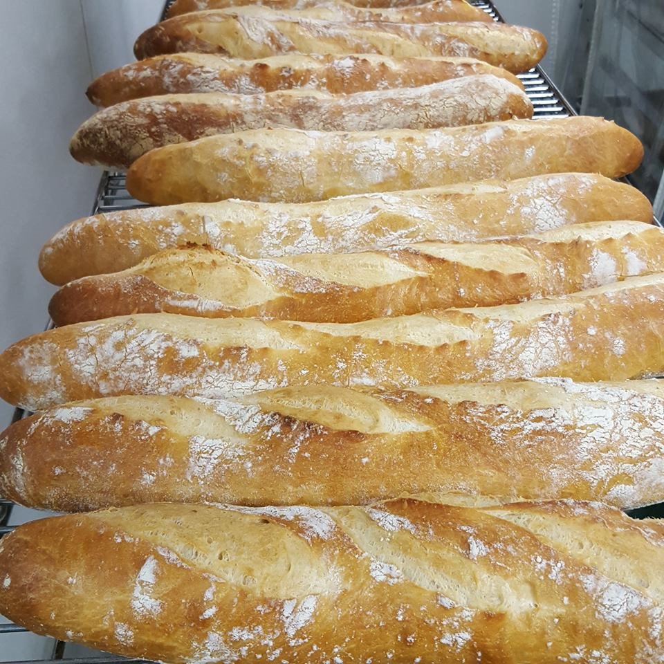 flourheadbakery's tweet image. It&apos;s a fresh bread kinda day - @3RiversMarket &amp;amp; #KrogerBearden
Need a fresh loaf?
Better hurry and bag-it.

#BreadHumor