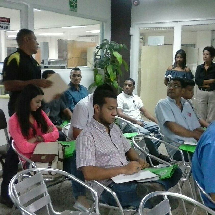 hidrolabtc's tweet photo. Hoy en nuestra sede d Val estamos dictando un curso d #tratamientodeaguasindustriales para nuestros clientes gracias x confiar en nosotros https://t.co/29wQyuNqnM