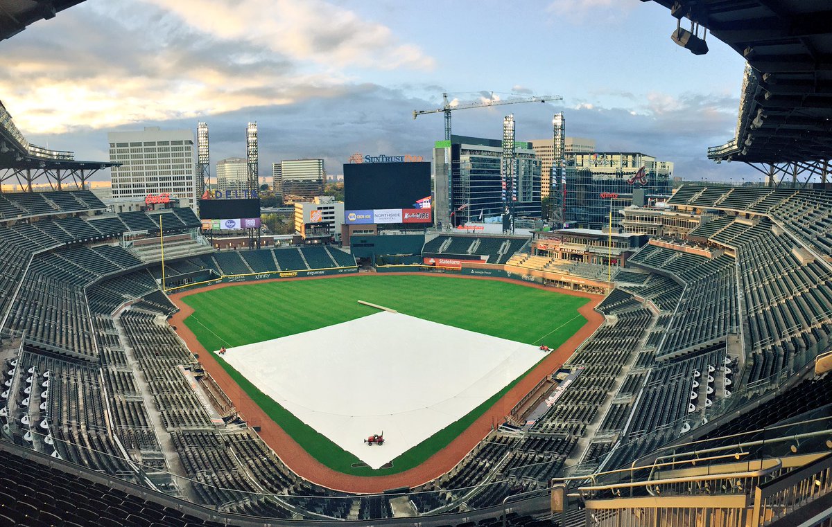 Braves's tweet photo. Baseball. Here. Tonight! #ChopOn https://t.co/P4woa3D25E