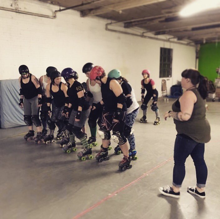 WorcesterRD's tweet photo. The Triple Deckhers got in a good practice last night! We're getting ready for the season! #worcester #rollerderby https://t.co/lXkwh4HGmd