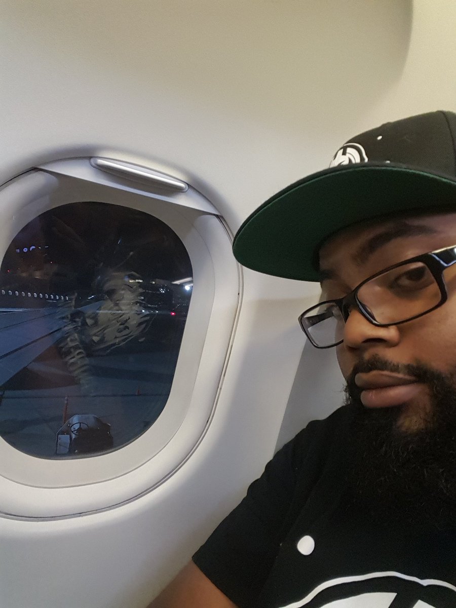 EnrichOnTwitch's tweet photo. I've arrived in AC! #AmCoach #LetsGo! #RenderFam https://t.co/ZbqTpJKHDa