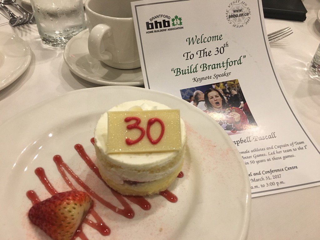 carriealex19's tweet photo. 30th Annual BHBA lunch #buildbrantford @Empire_Living https://t.co/lMiUfwTQUX