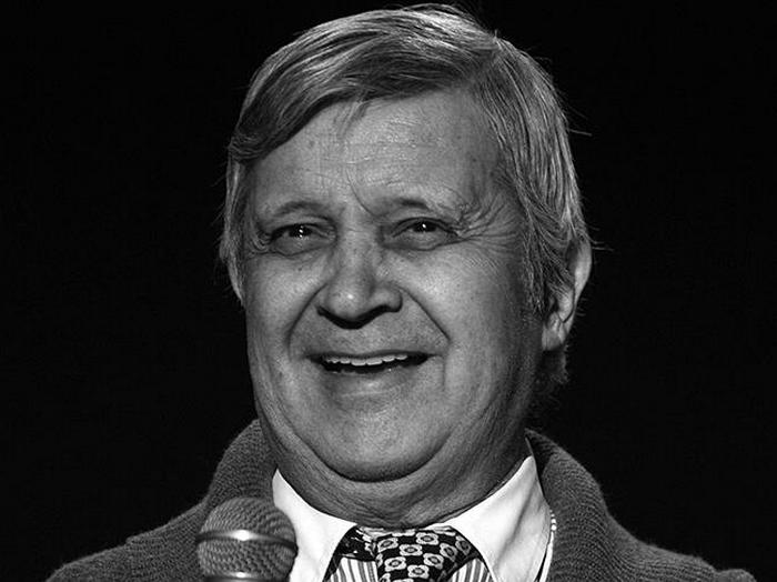 Vefat eden usta oyuncu Halit Akçatepe'ye  Allah'tan rahmet,, yakınlarına ve sevenlerine başsağlığı diliyoruz.