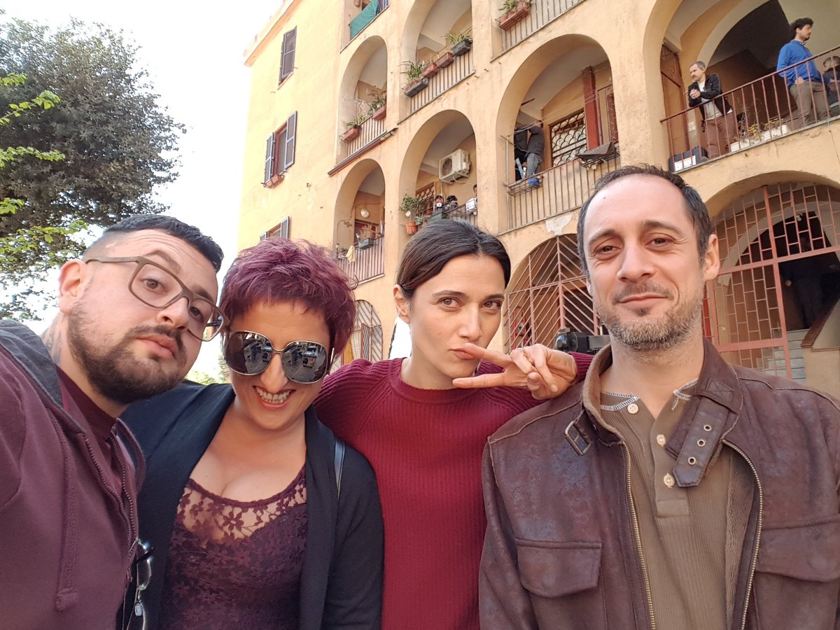MicheleBotrugno's tweet photo. #ilcontagio #annafoglietta #botrugno #coluccini https://t.co/fFpfEDBm0v