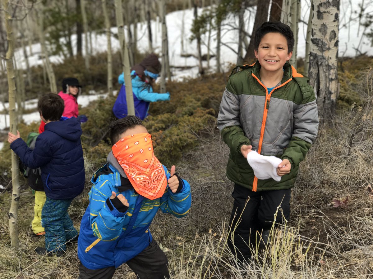 MrsLatekK's tweet photo. @twrightward having fun hiking on oro grande. Case could see her house from here! #scoveel #lateklearners #ssdedu #kss #hiking #mudandsnow https://t.co/eTr3lc13nE