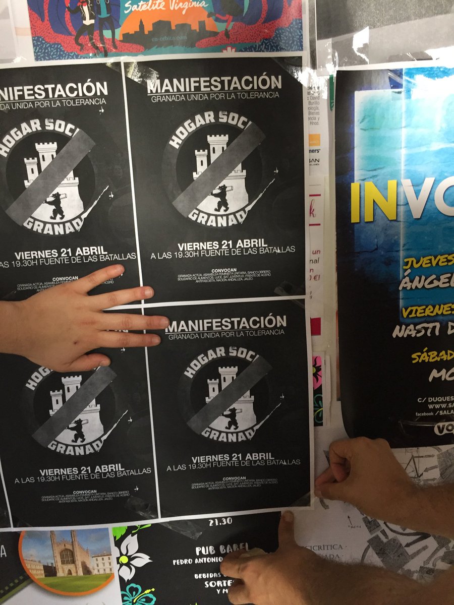 GranadaActua's tweet photo. Imágenes del reparto de octavillas y pegada de carteles de esta semana, el 21 de abril no te quedes en casa, acude y difunde. https://t.co/2Q5Xbv8nGe