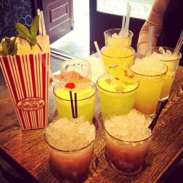 DreamLifeWithA's tweet photo. What Fridays should look like! #cocktails #girlsnightout #friyay #Friday #PayDay #adventurebar #clapham #London #l… https://t.co/P0ShhI2FFy https://t.co/KzgUOGAgdz