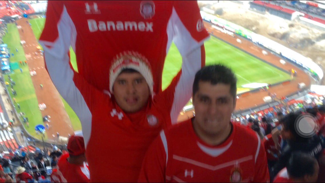 claudinho_to's tweet photo. @TolucaFC Mi nombre es Claudio Cecilio y él es mi mejor amigo Juan y queremos apoyar a nuestros Diablos este domingo #SiempreRojos https://t.co/zavXwe0WoJ