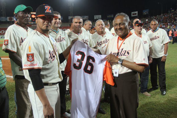 RoysterLinares's tweet photo. Siento informar el fallecimiento de Don Ruben Amaro Mora,  campeón con @aguilasdelzulia Paz a sus restos y mi pésame a la Flia Amaro Machado https://t.co/3sVCDPldzL