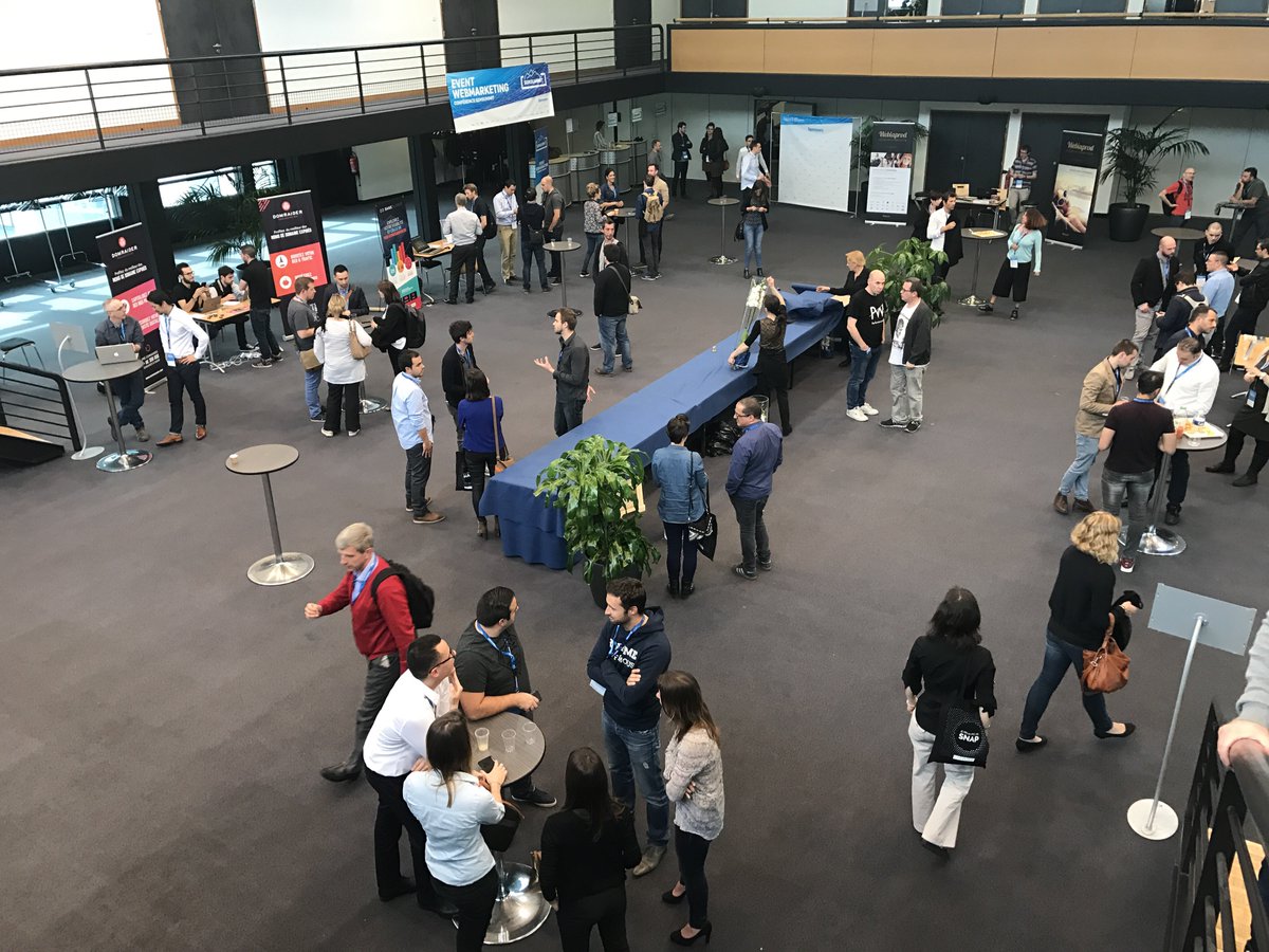 euKlide's tweet photo. Je me suis incrusté au #SEMSUMMIT
https://t.co/2jG3IU8qpR